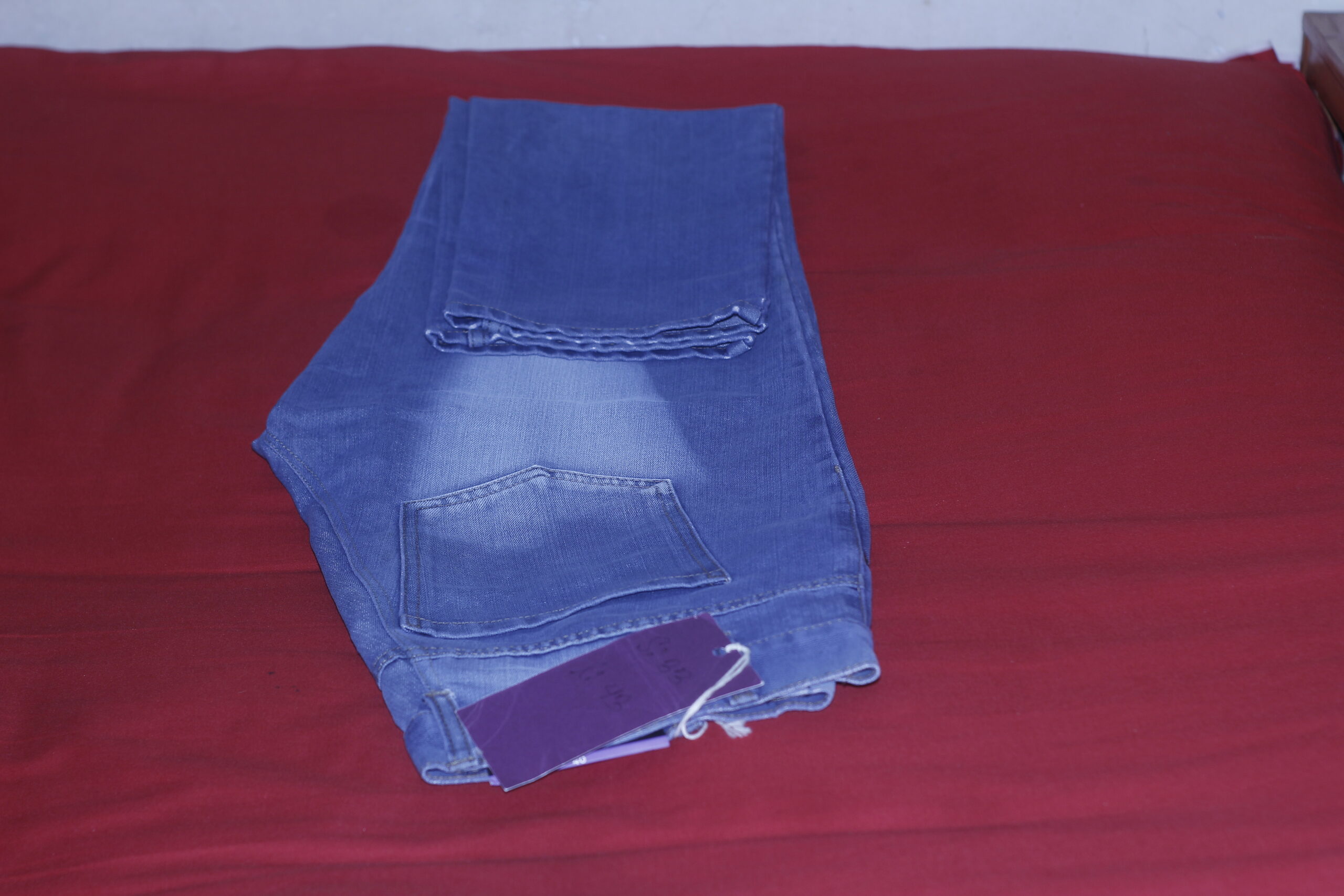 Jeans Pant For Man Size: 33