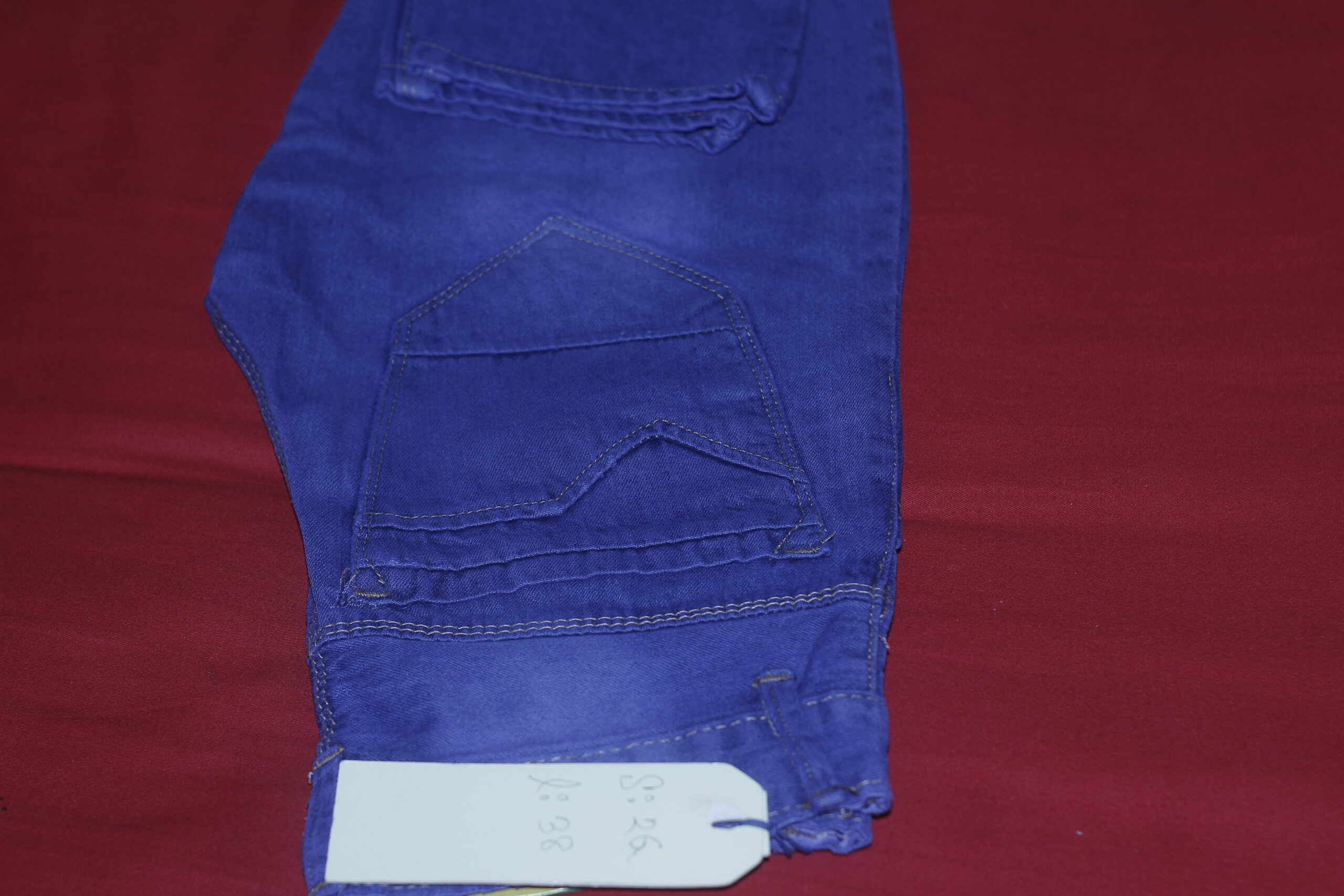 Jeans Pant For Man Size: 27
